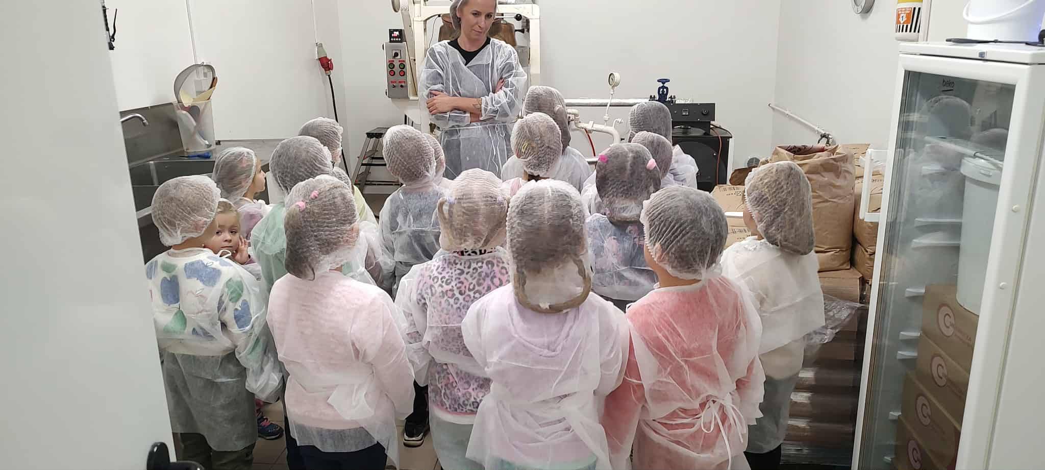 Starszaki w Manufakturze Krówek 1